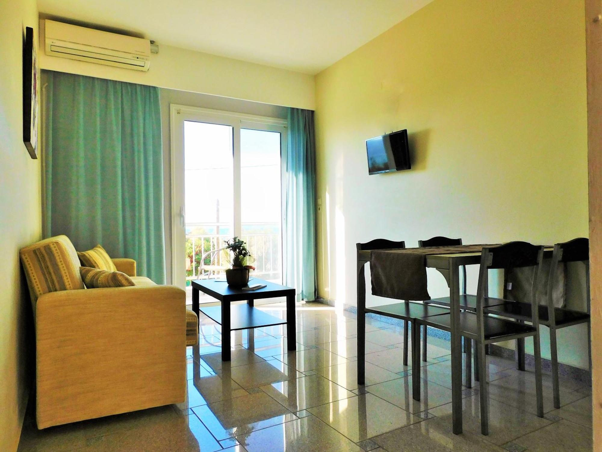 Arisvi All Seasons Hotel Скала Калонис Екстериор снимка