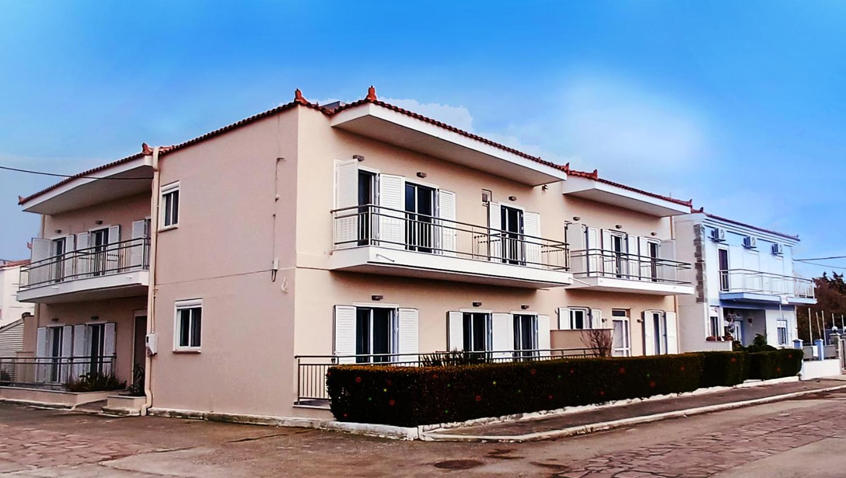 Arisvi All Seasons Hotel Скала Калонис Екстериор снимка